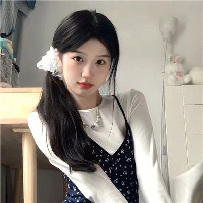 动态漫画·开局强吻裂口女海报